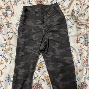 Camo size medium febletic leggings